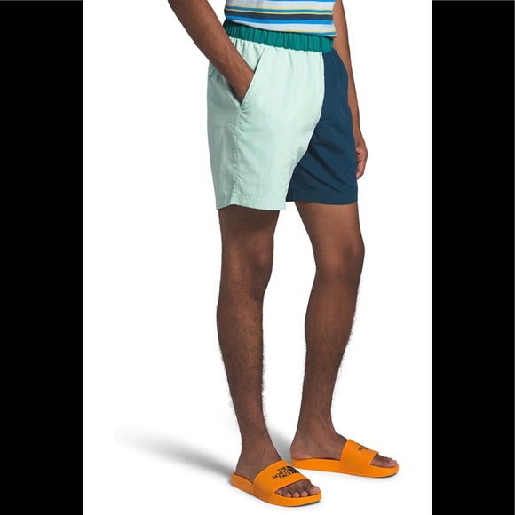 The North Face Men's V-Type Swimsuit Size XL - Picture 3 of 9